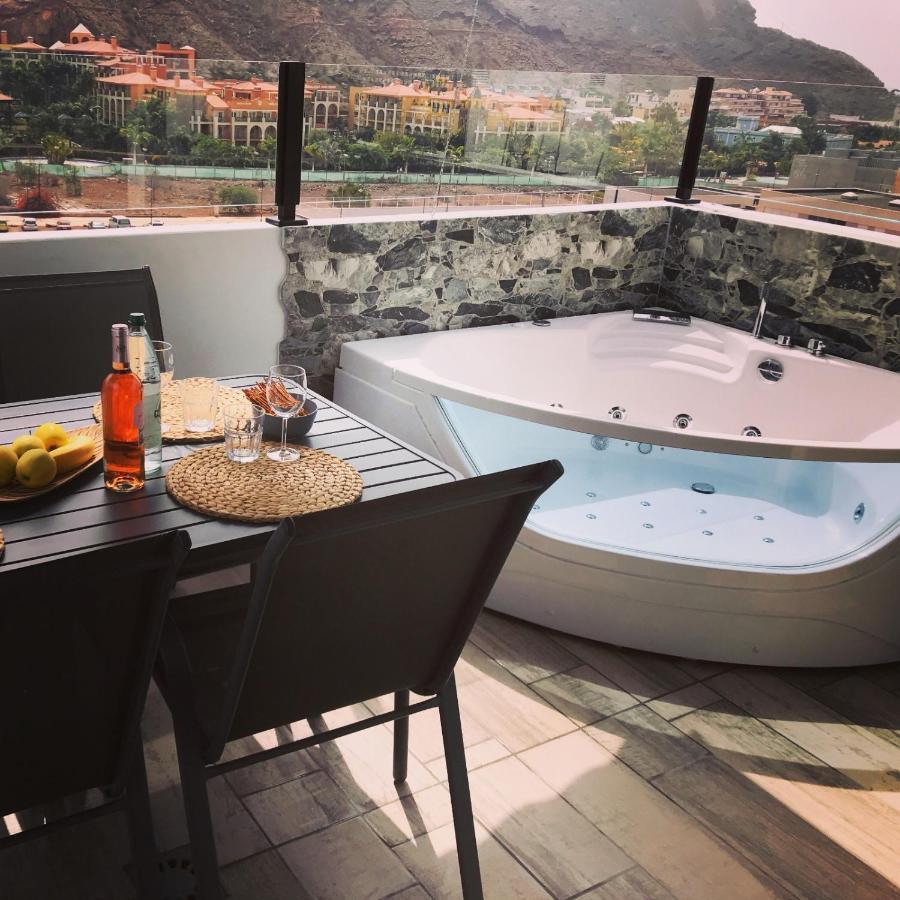 Harrys Atico Puerto De Mogan Apartment Luaran gambar