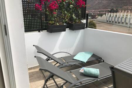 Harrys Atico Puerto De Mogan Apartment Luaran gambar